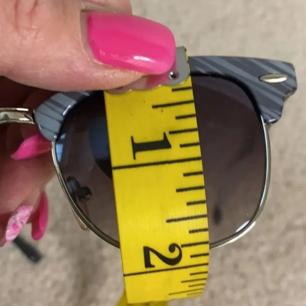 Fashion Wayfarer Style Sunglasses
